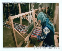 南疆手工织艾德莱丝绸