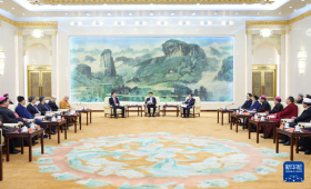 王沪宁出席全国性宗教团体负责人迎春座谈会